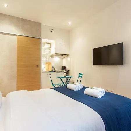 Cosy Flat Eiffel Tower Aparthotel